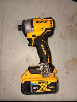 DEWALT Atomic 20V Max Lithium-lon Brushless