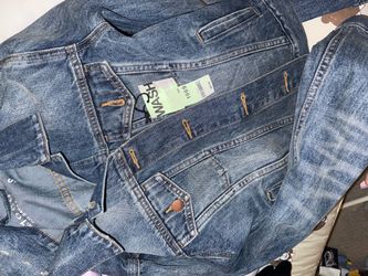 Size small Jean jacket 100% cotton Women