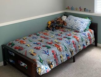 Free Toddler / Twin Bed and Mattress