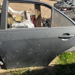 Parts Out 2009 Toyota Cambry Puertas Y Cajuela Each$90