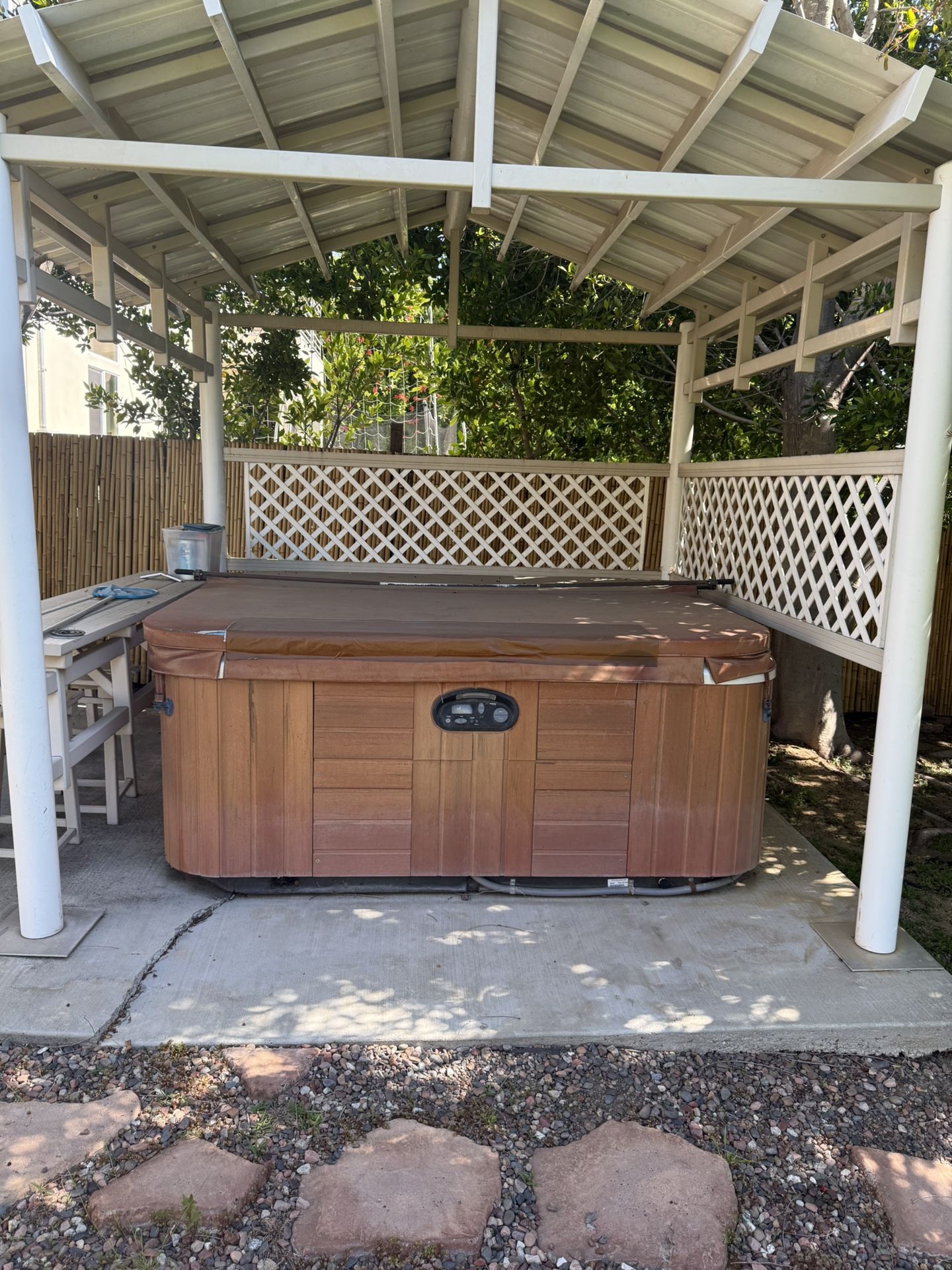 Hot Spring Hot Tub For 6 People