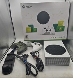 🔥Xbox Series S 512gb🔥With Dual Charger Stand, 2 Rechargeable Batteries, 2 Controllers, HDMI $290