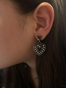 Black Heart Earrings 🖤