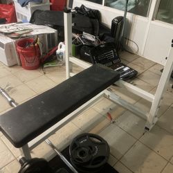 Heavy Duty Flat Bench With Adjustable Bench Press Stands And Squat Rack
