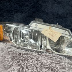 Chry., Dodge, Plymouth Mini Van Headlight