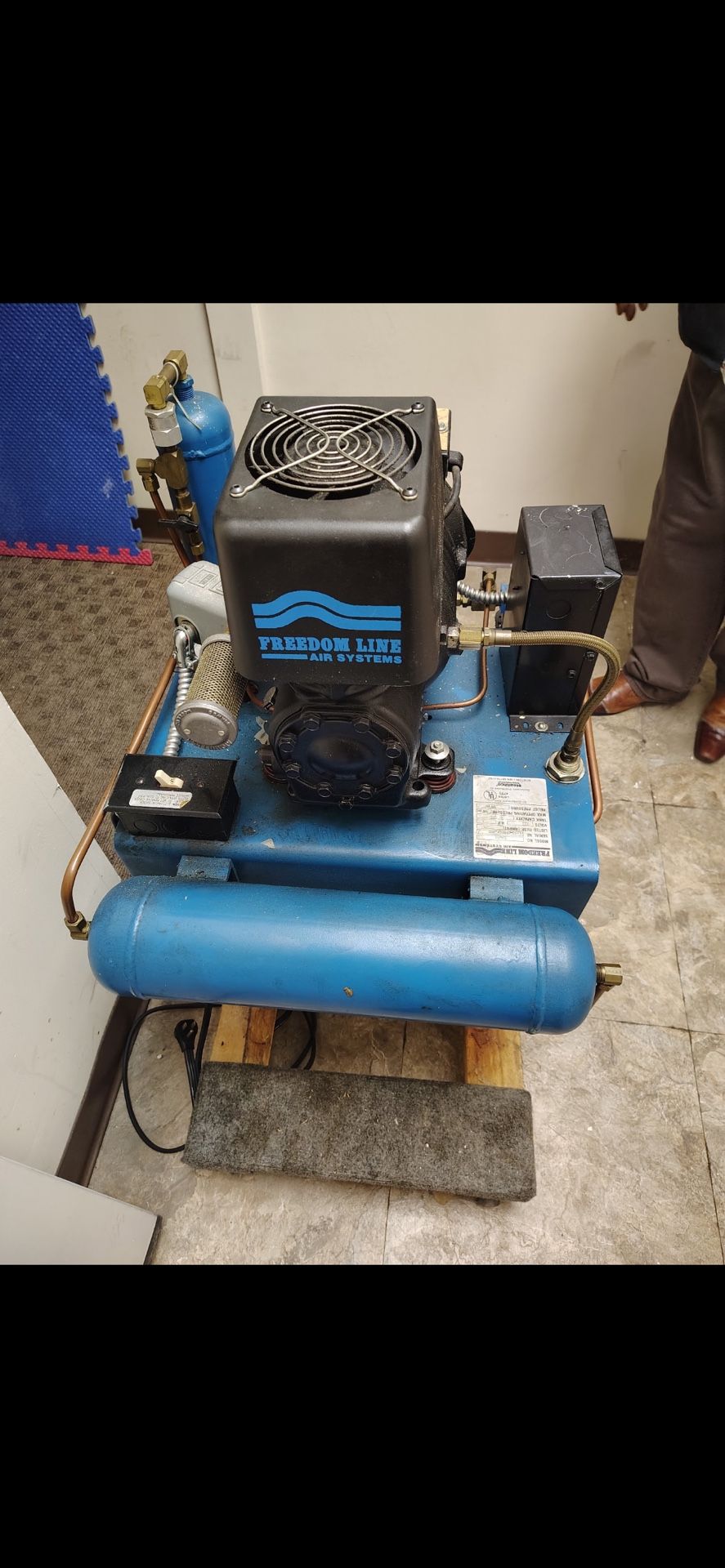 Commercial Freedom line Dental air system Compressor