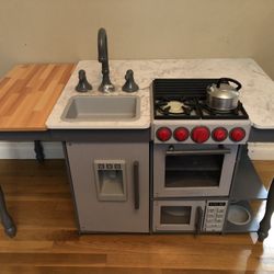 Play Kitchen That Makes Sounds