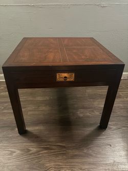 Henredon oak and elm burlwood single drawer campaign style end table