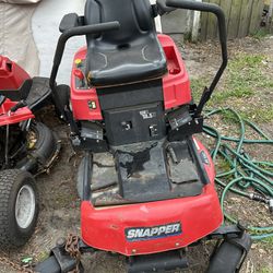 Lawn Mower And Lawn Equipment 
