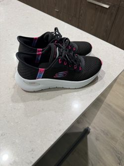 Women’s sketchers