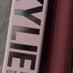 Kaliey Jenner Lip Gloss