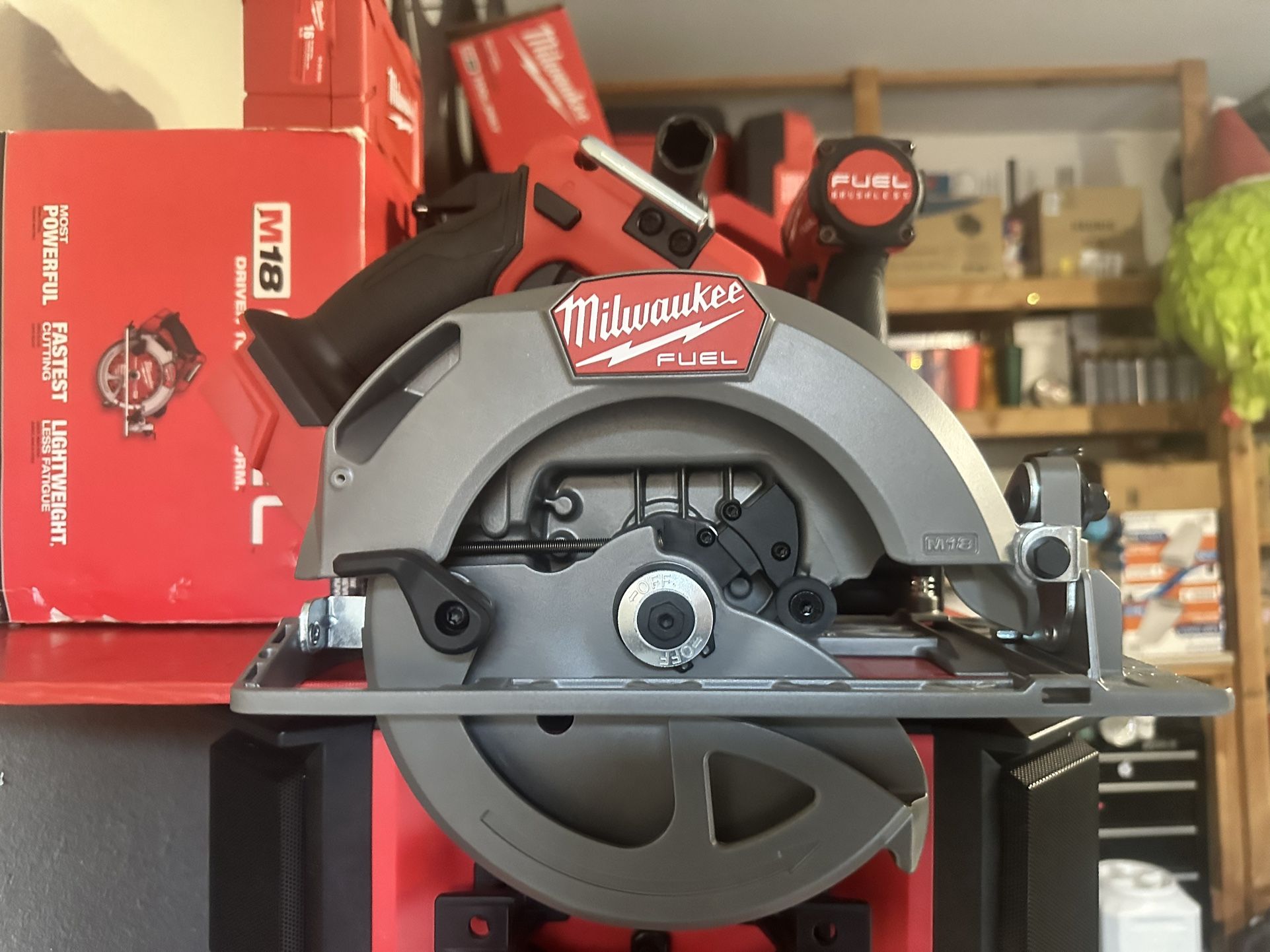 Milwaukee 7-14