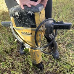 BOSCH DEMOLITION HAMMER