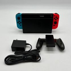 Nintendo Switch v2 Video Game Console HAC-001(-01) Black 32GB