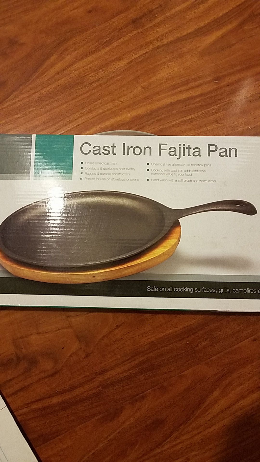 Cast iron fajita pan