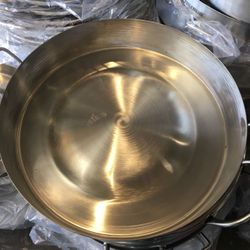 Comal de acero inoxidable con la bola para ariba