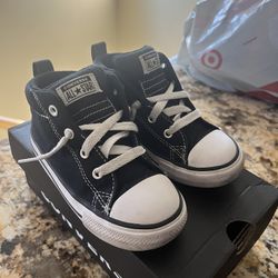 Converse Size 9 