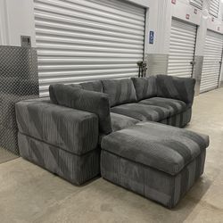 🚚FREE DELIVERY🚚Wayfair-Atianna 4 - Piece Corduroy Sectional Gray Couch
