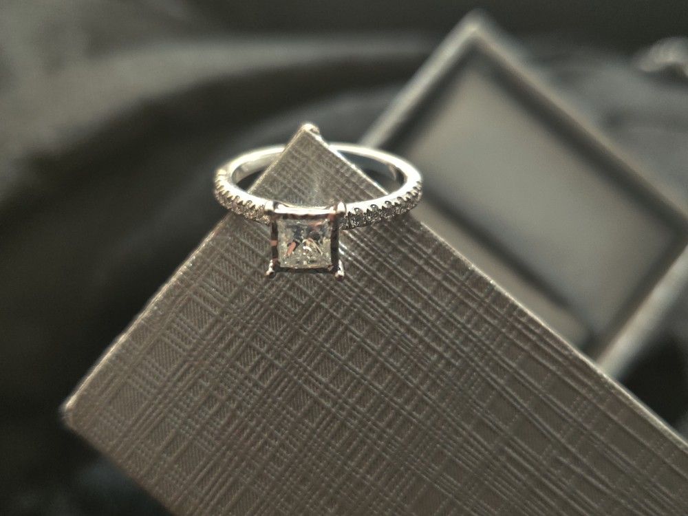 Zales 3/4 total ct engagement ring