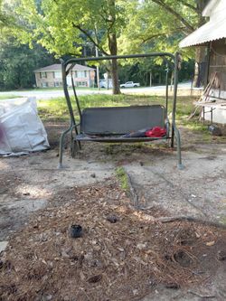 Outdoor swing free