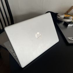 HP intel 10th Gen i3