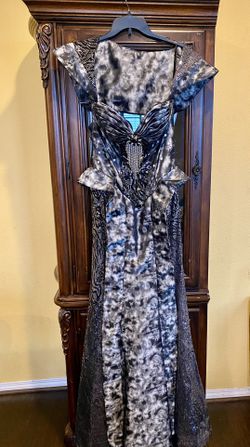 MNM Couture exclusive Gray Gown Size 10