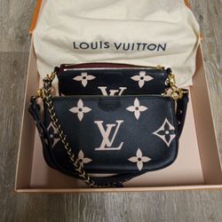 LOUIS VUITTON M22670
Multi Pochette Accessoires