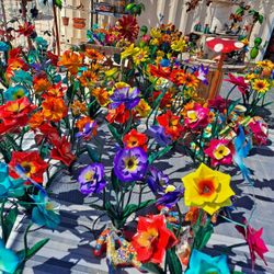 🔥NEW FLOWERS🔥Metal Yard Art 🌵Imports😍POTTERY ❗️