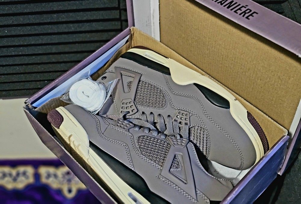 Jordan 4 Men Size 10