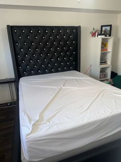 Sleep Number p5 Queen Mattress with Integrated Base with Remote