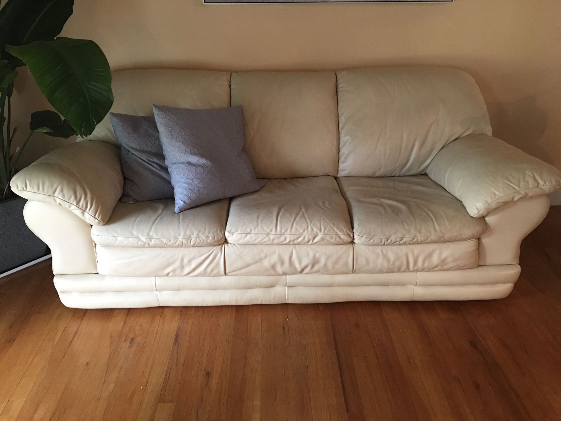 3 set beige leather sofas