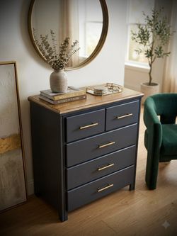Smoked Gray 4-Drawer Dresser (Refurbished)