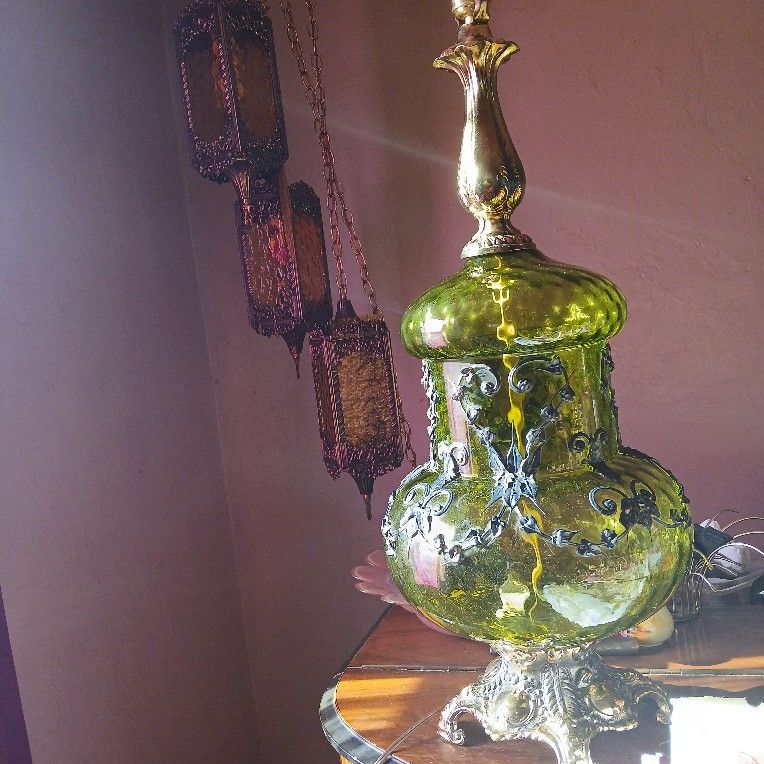 Beautiful Green Vintage Lamp For Sale Works!