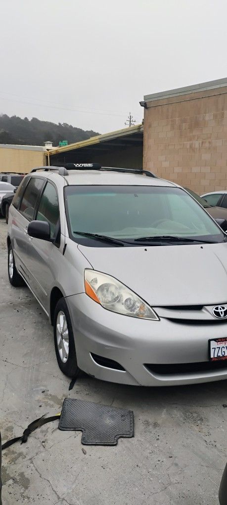 2007 Toyota Sienna