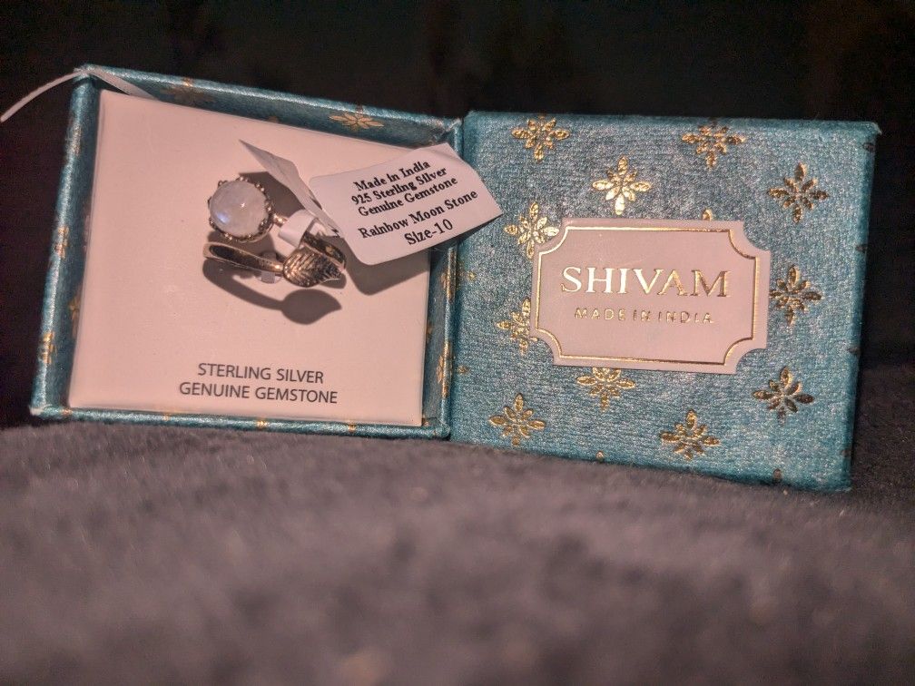 Shivam Rainbow Moon Stone Sterling Ring