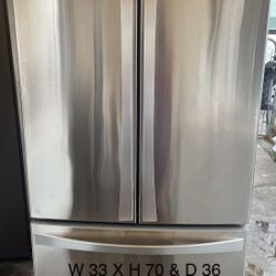 Kenmore French Door Refrigerator Is Has Ice Maker In Te Bottom 