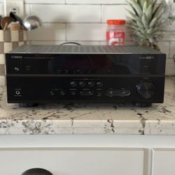 Yamaha RX-V581 Receiver 