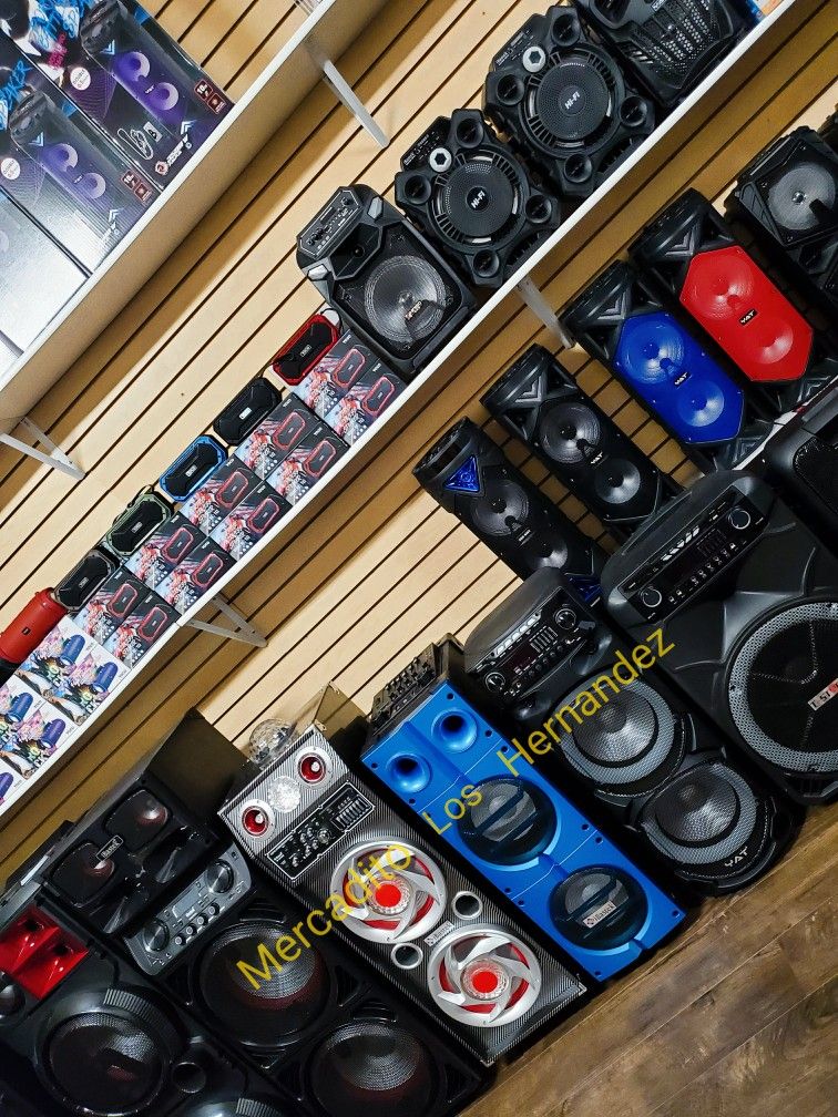 HUGE❗️❗️❗️Bluetooth Speaker SALE❗️New Models 2025❗️Bocinas Karaoke Party 🥳 - New in Boxes ❗️NUEVAS EN CAJA