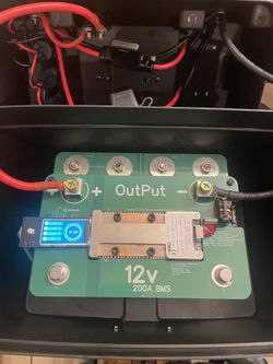 12V DC - LIFEPO4 Power Station