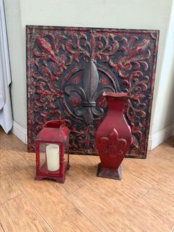 Vintage Rustic Red Metal Home Decor Set – Wall Panel, Vase & Lantern