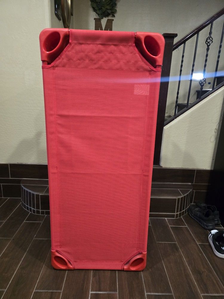 ECR4KIDS RED STANDARD COTS