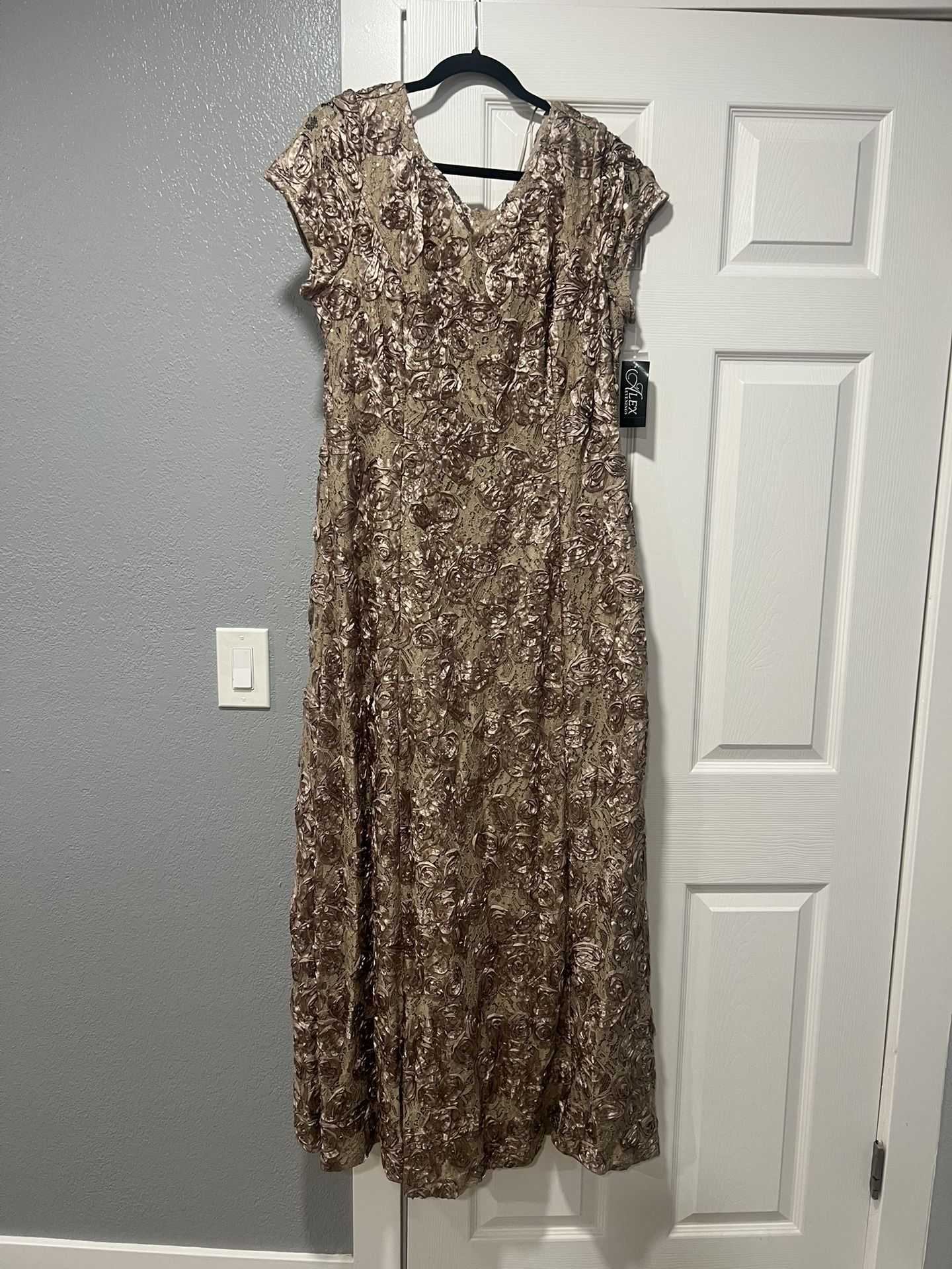 Elegant Formal Dress