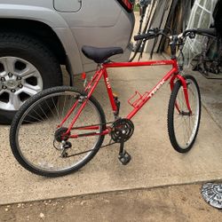 Antelope 820 Trek Mountain Bike