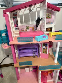 Barbie dream house
