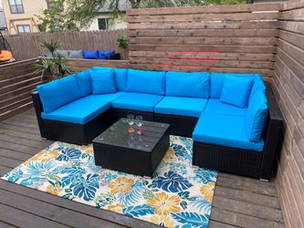 New inbox, seven piece modular patio sectional with cushions(we finance , and deliver