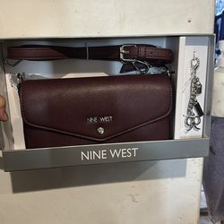 New Nine West Bag Burgundy