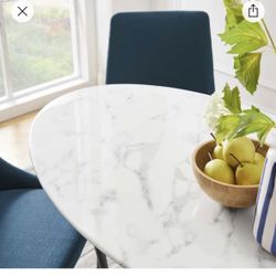 Mid-Century Modern Marble Dining Table – Tulip Base ✨ 📏 29.5” H x 47” L x 27.5” W