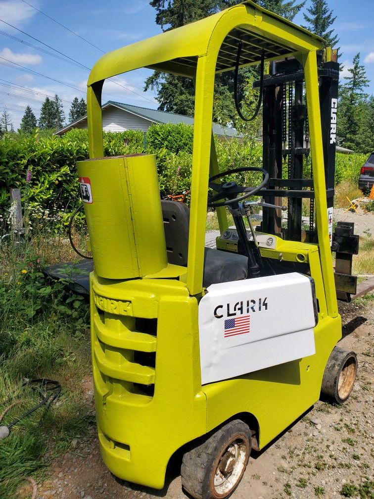 Clark Forklift 1200lb