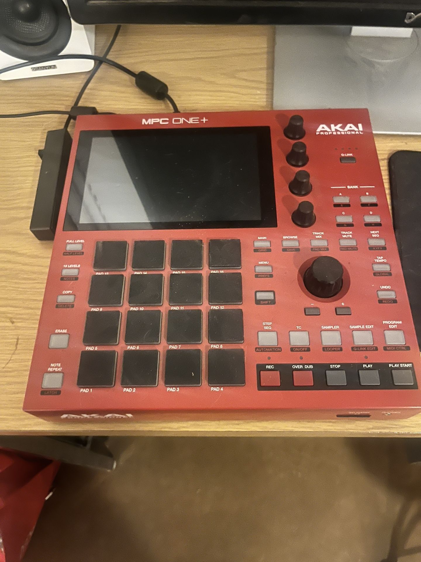 MPC ONE PLUS