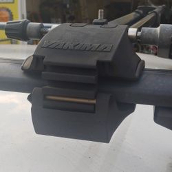 Yakima Fork Mount & Spare Wheel Roof Mount